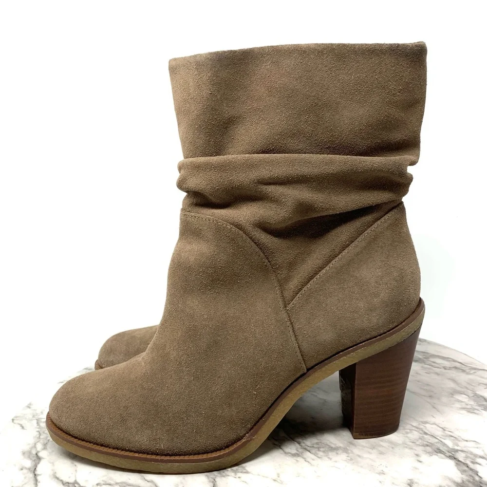 Vince Camuto Parka Suede Booties 9 Neutral Classic Casual  Bohemian Slouchy Boho - Picture 3 of 16